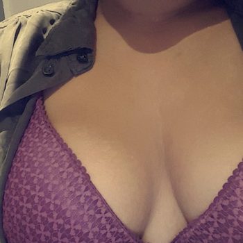 Profil de Lika, 34 ans, Rencontre cougar à Sainte-Catherine (Québec)