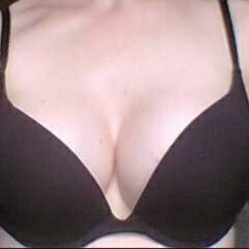Profil de Louhane, 33 ans, Rencontre cougar à Sainte-Clotilde-de-Châteauguay (Québec)